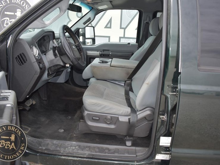 2014-ford-f250-sd-xlt-image-30