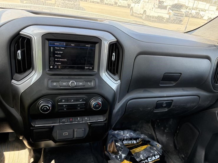 2019-chevrolet-1500-image-14