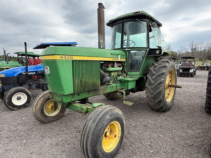 john-deere-4430-image-1