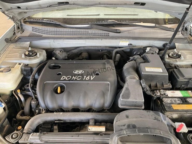 2008-hyundai-sonata-gls-sdn-image-10