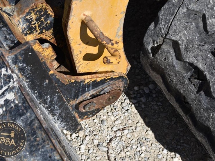 2023-caterpillar-259d3-image-50