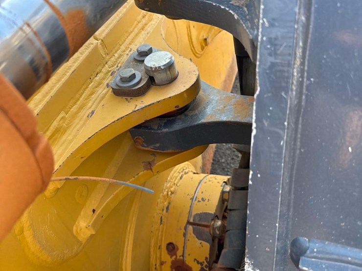 2021-deere-850l-wlt-image-19