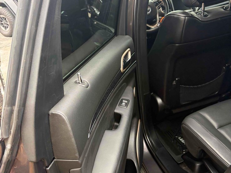 2015-jeep-grand-cherokee-image-8