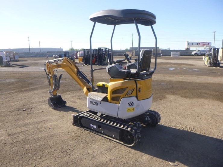 me20-hydraulic-excavator-image-4