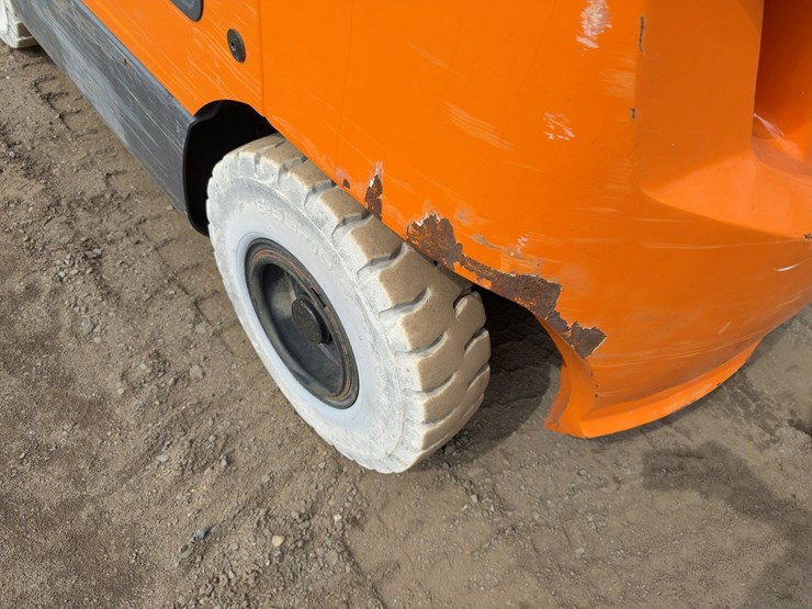 doosan-g25p-7-forklift-image-11