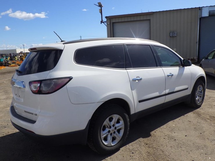 2014-chevrolet-traverse-image-3