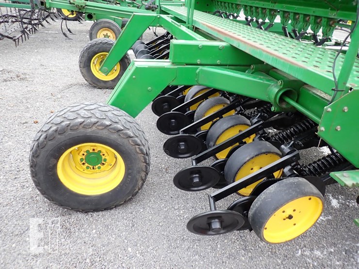 john-deere-750-image-6