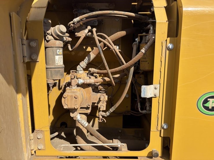 2019-caterpillar-313flgc-image-44