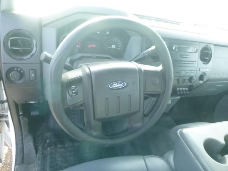 2011-ford-f450-image-15