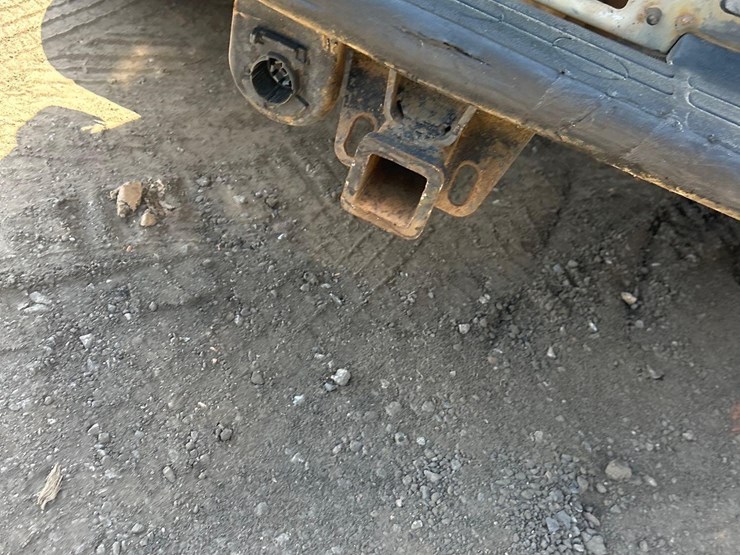 2001-chevrolet-2500hd-image-13