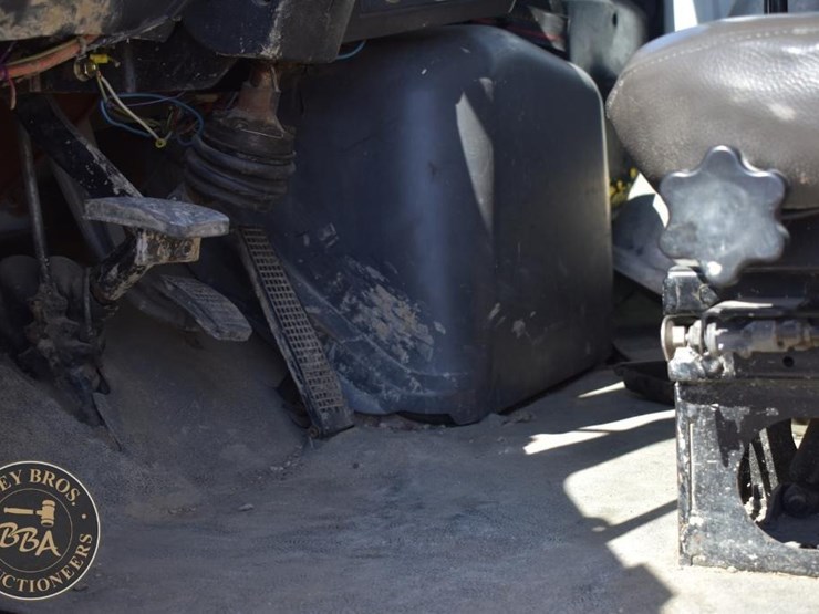 1996-ford-lnt8000-image-54