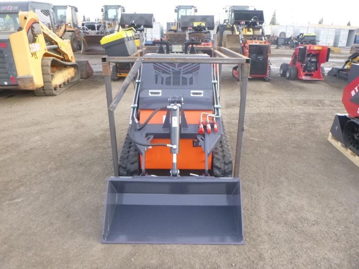 tpm-t460-skid-steer-track-loader-image-5
