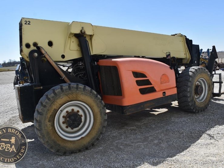 2014-jlg-g12-55a-image-23