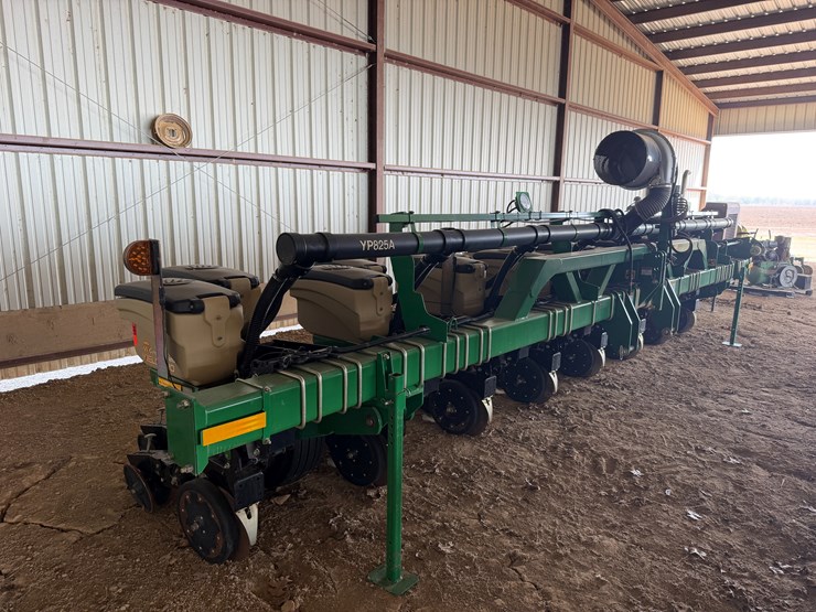 great-plains-yp825a-image-2