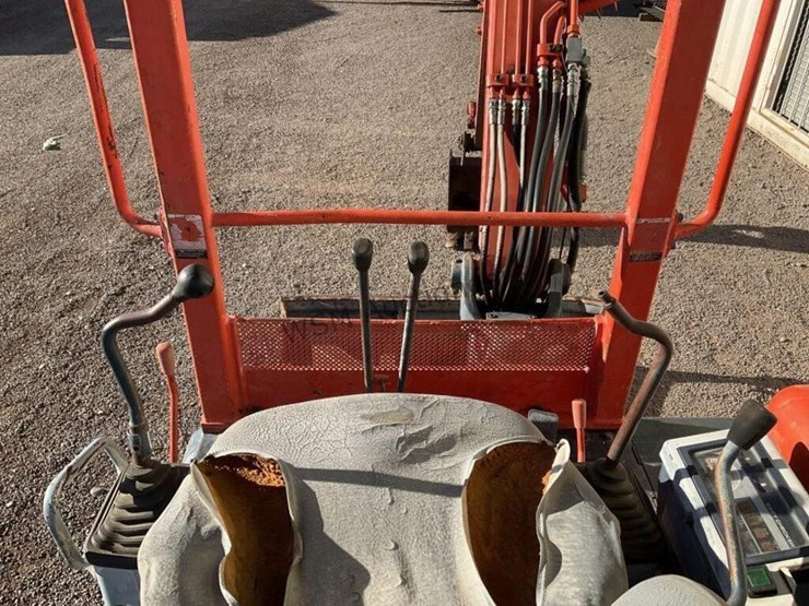 kubota-kx71-image-17