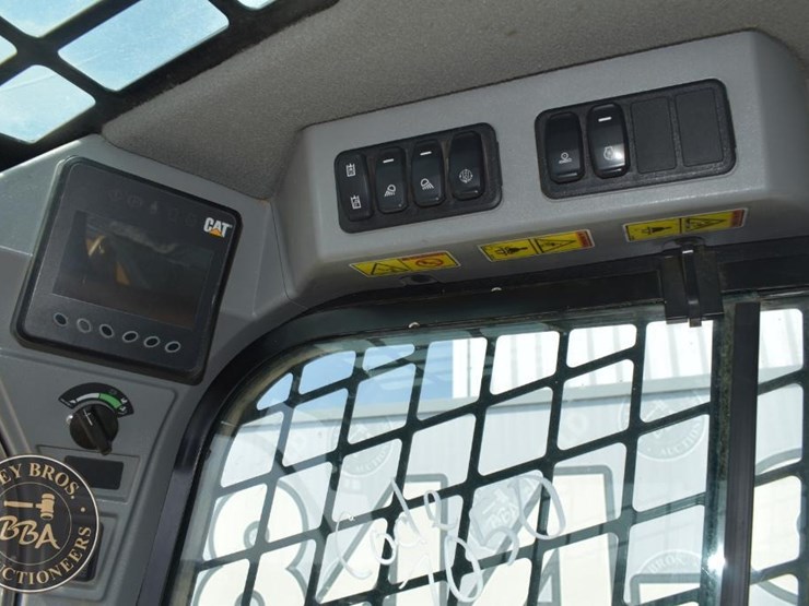 2019-caterpillar-299d3-xe-image-42