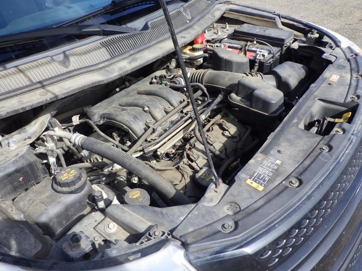 2013-ford-explorer-image-12