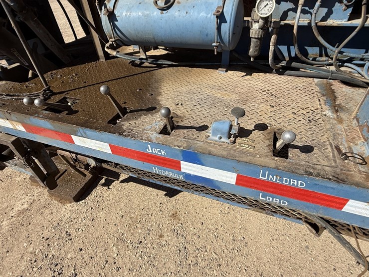 2006-caterpillar-c18-image-10