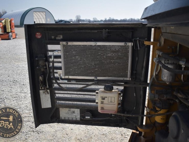 2019-caterpillar-299d3-xe-image-29