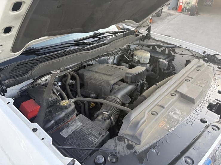 2016-chevrolet-silverado-2500-image-8