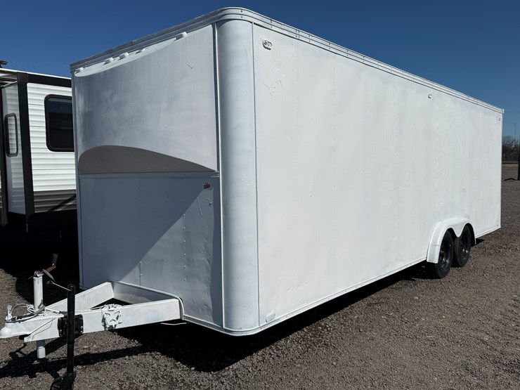 #17-•-24'-bumper-pull-enclosed-trailer-image-1