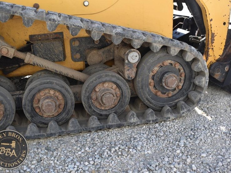 2012-caterpillar-257b3-image-45