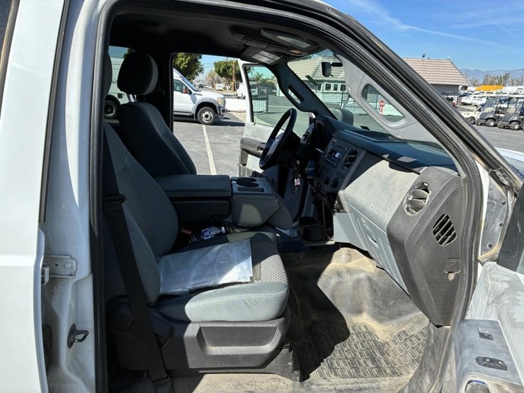 2012-ford-f350-image-10