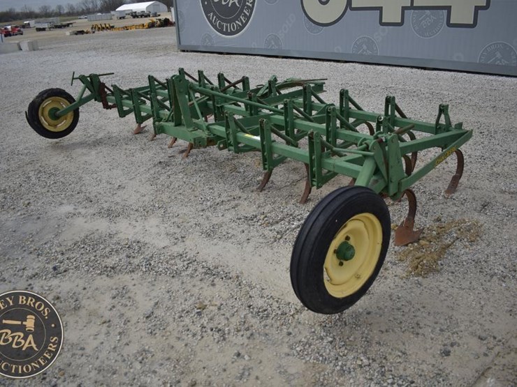 john-deere-14-image-3