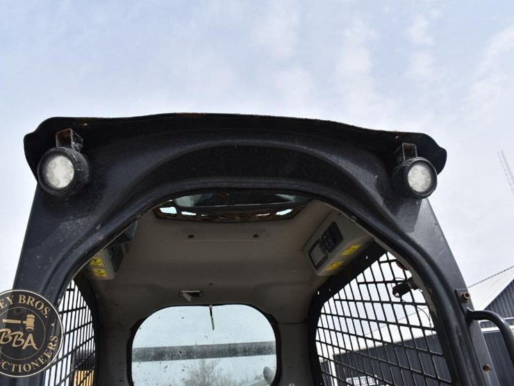 2023-caterpillar-259d3-image-57