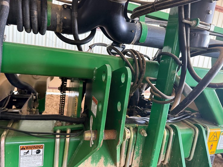 great-plains-yp825a-image-30