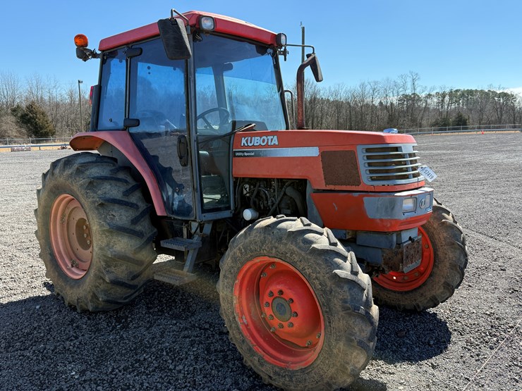 kubota-m9000-image-1