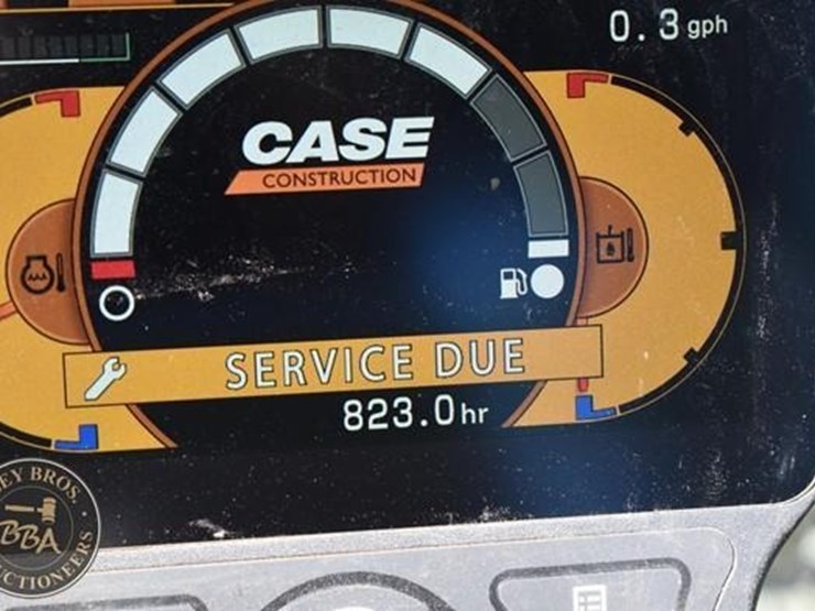 2022-case-cx75csr-image-86