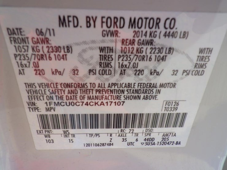 2012-ford-escape-image-16