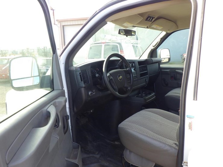 2013-chevrolet-express-3500-image-5