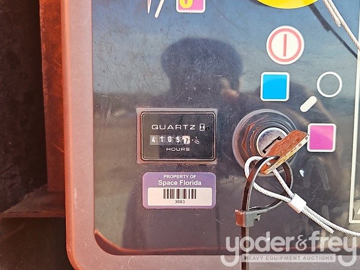 2011-jlg-860sj-image-28