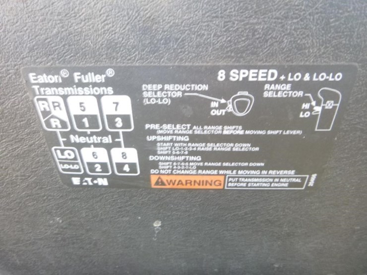 2004-international-7400-image-11