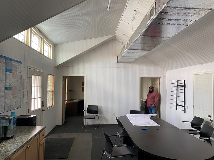 #1090-•-16x48-office-building-image-3