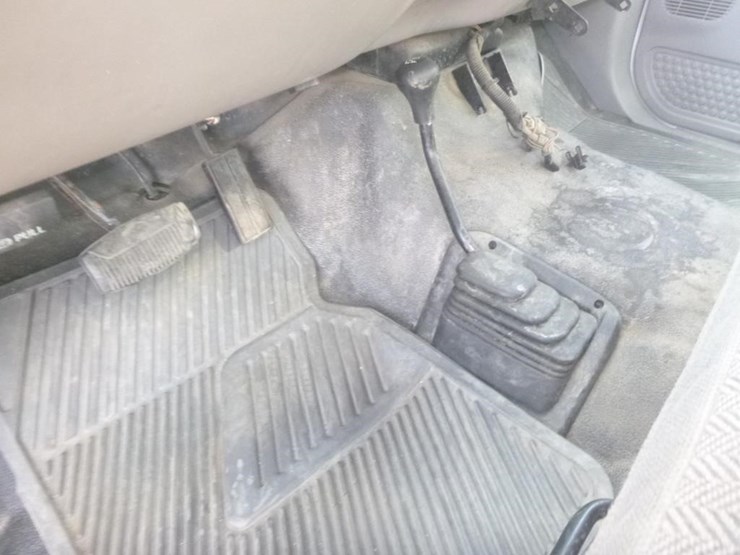 2001-ford-f450-image-21