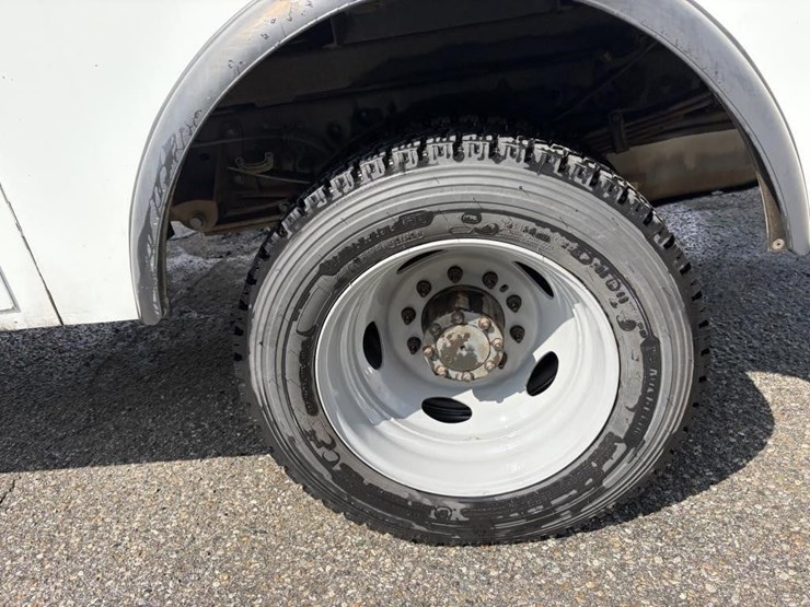 2012-ford-f550-xlt-sd-image-5