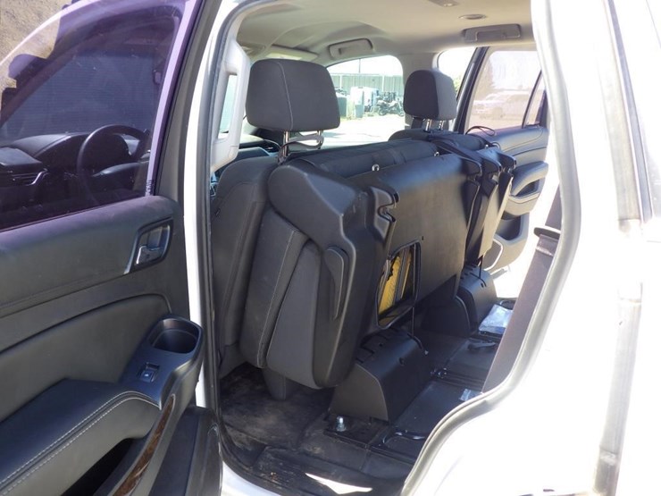 2016-chevrolet-tahoe-image-7