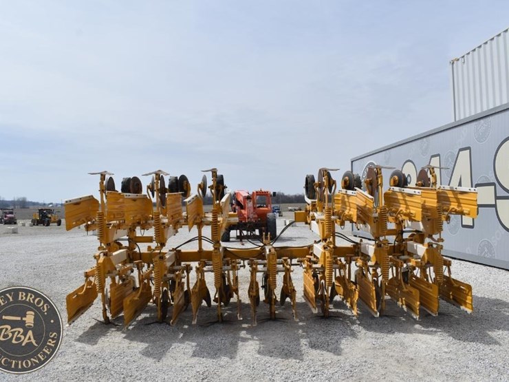 buffalo-6400-image-6