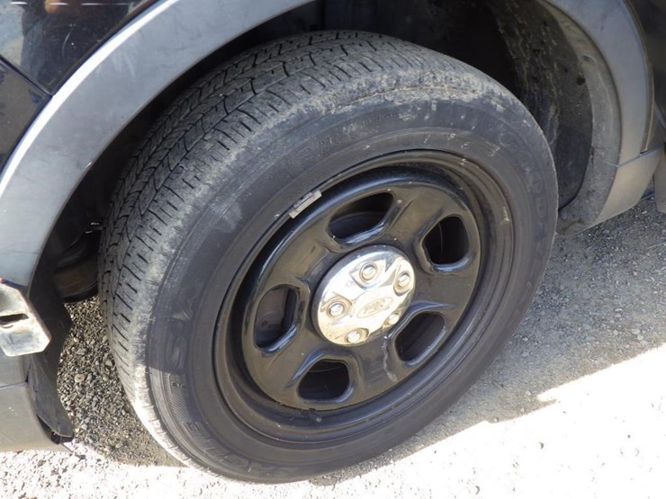 2013-ford-explorer-image-14