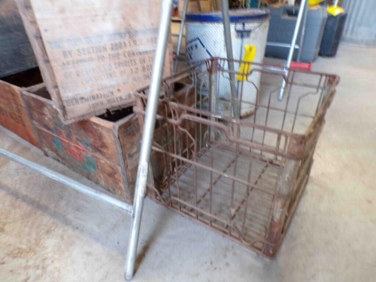 vintage-wood-boxes-image-2