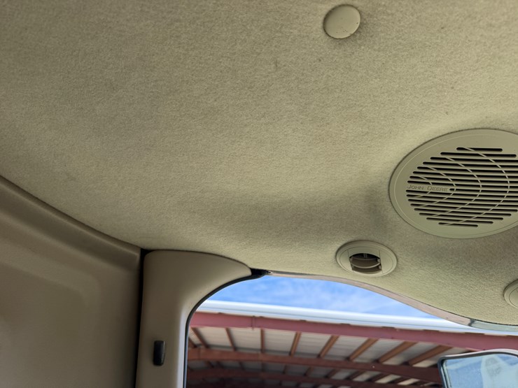 2014-john-deere-s670-image-171