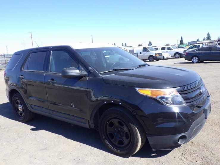 2015-ford-explorer-image-2