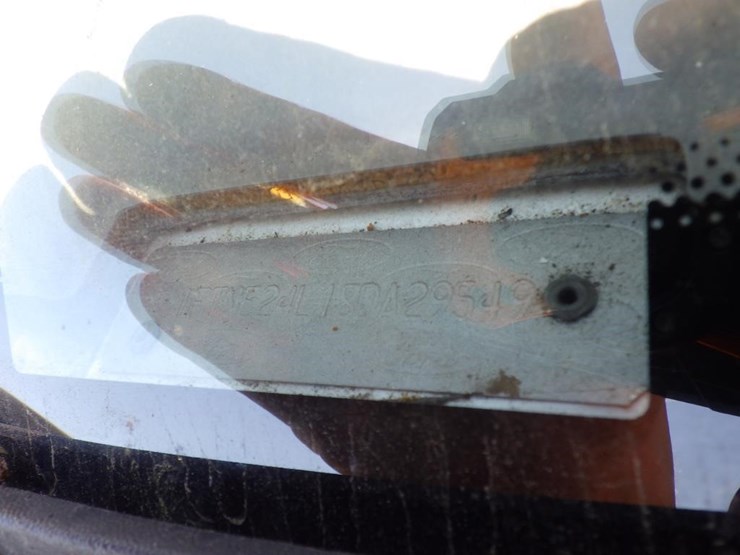 2008-ford-cargo-image-15