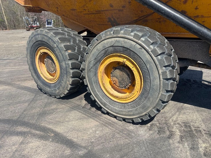 2006-jcb-722-image-16