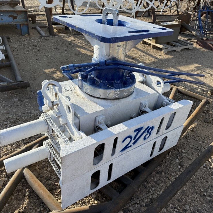 6 REEDY 3M 2-7/8 DBL MANUAL BLOWOUT PREVENTER, CHARTED