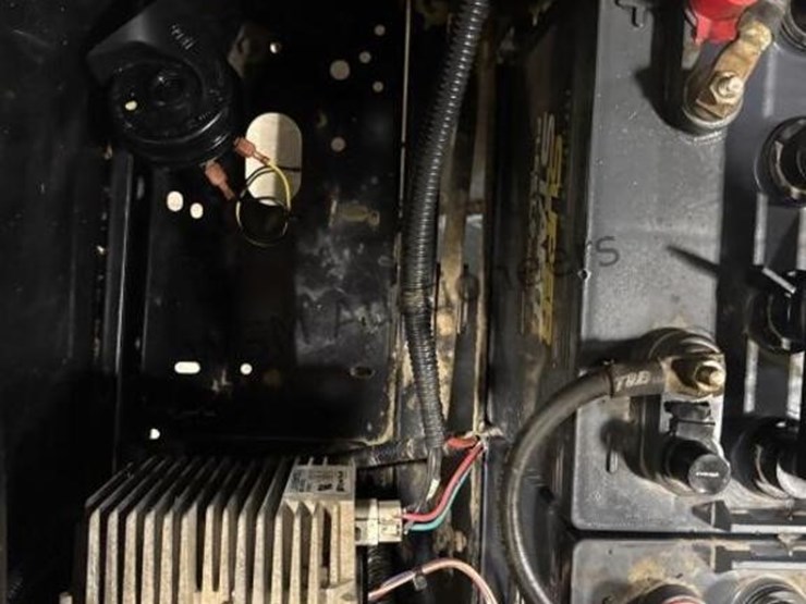 2014-e-z-go-terrain-250-image-14