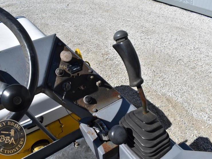 2010-benford-2010sd-image-39